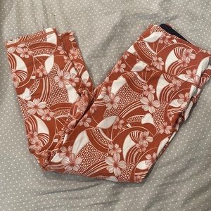 Capri leggings size medium
